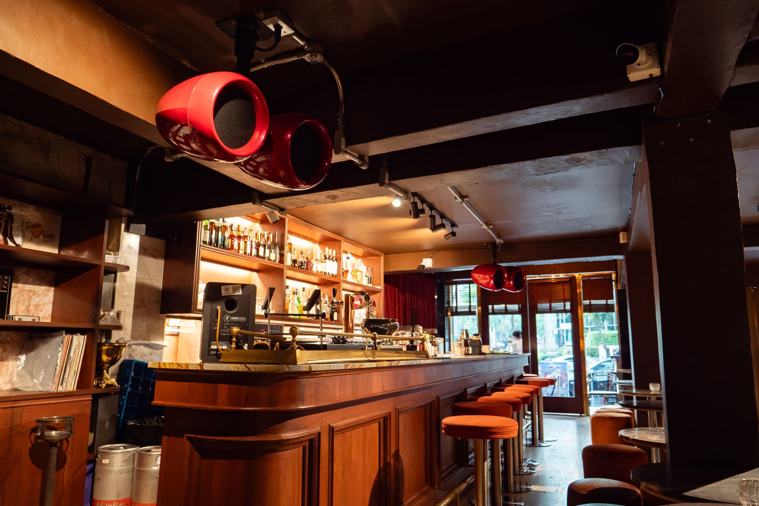 Roaring room